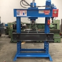 HİDROLİKSAN 150 TON MOTORLU KOLLU GEZER SİLİNDİRLİ HİDROLİK PRES